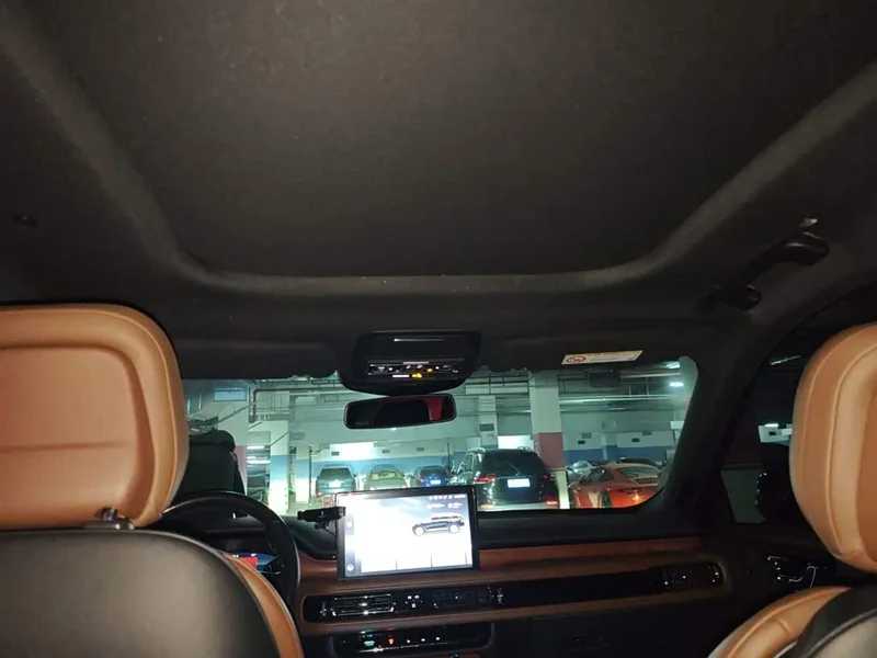 Lincoln Aviator — фото 19