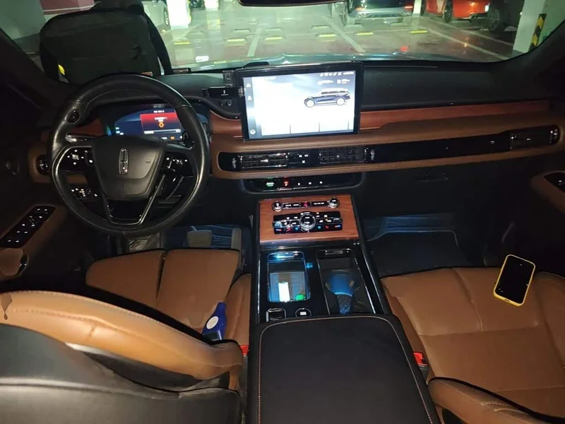 Lincoln Aviator — фото 10