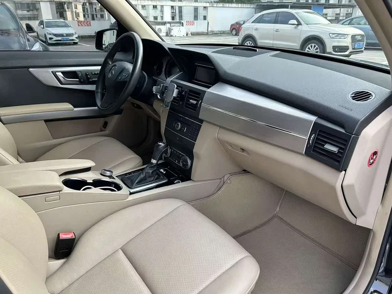 Mercedes-Benz GLK-Class — фото 16