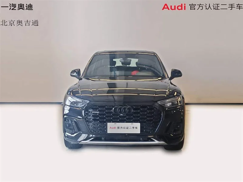 Audi Q5L Sportback — фото 3