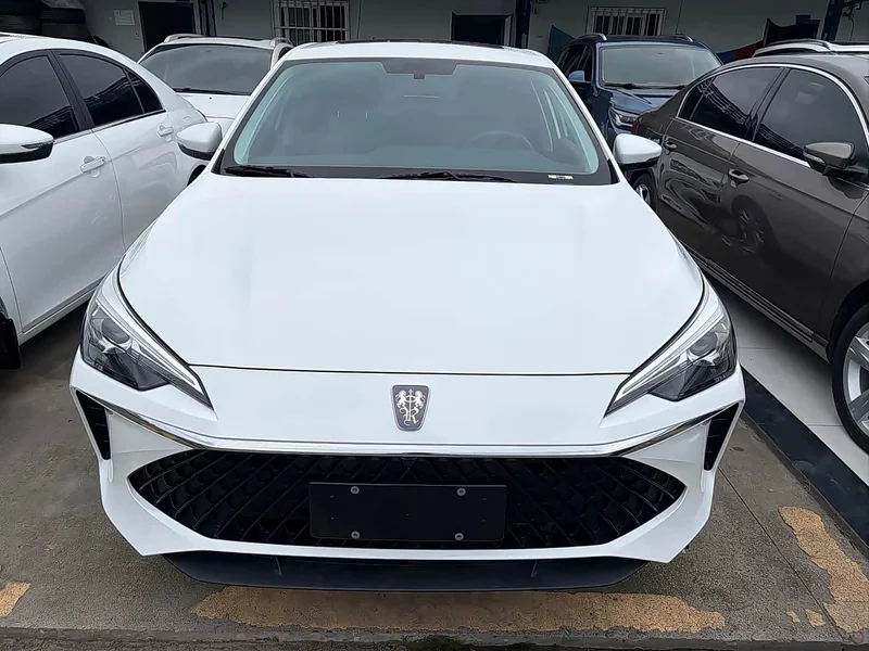 Roewe i5 — фото 1