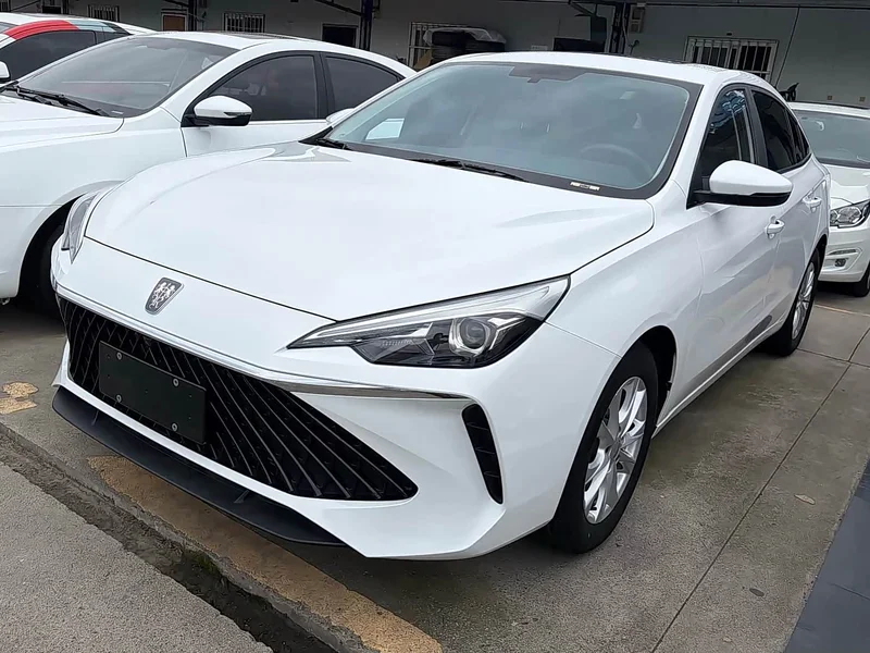 Roewe i5 — фото 3