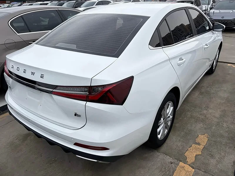 Roewe i5 — фото 6