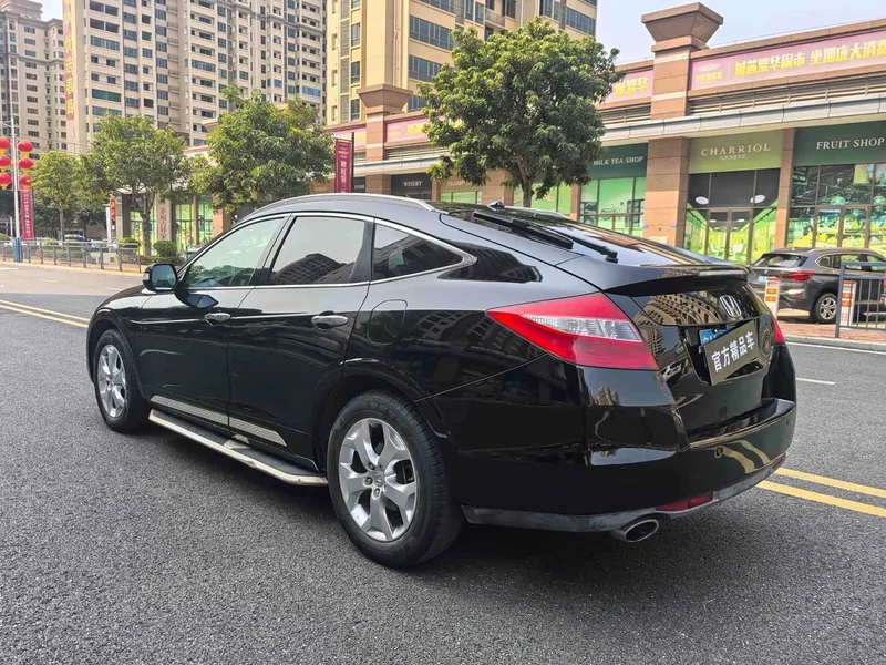 Honda Crosstour — фото 7