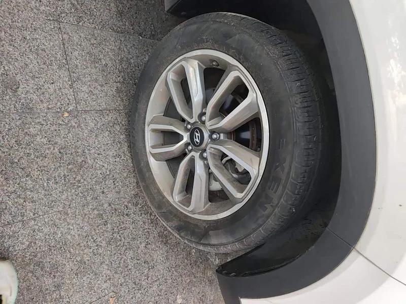 Hyundai ix35 — фото 10