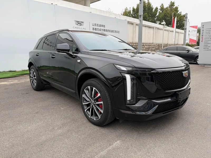 Cadillac XT5 — фото 20