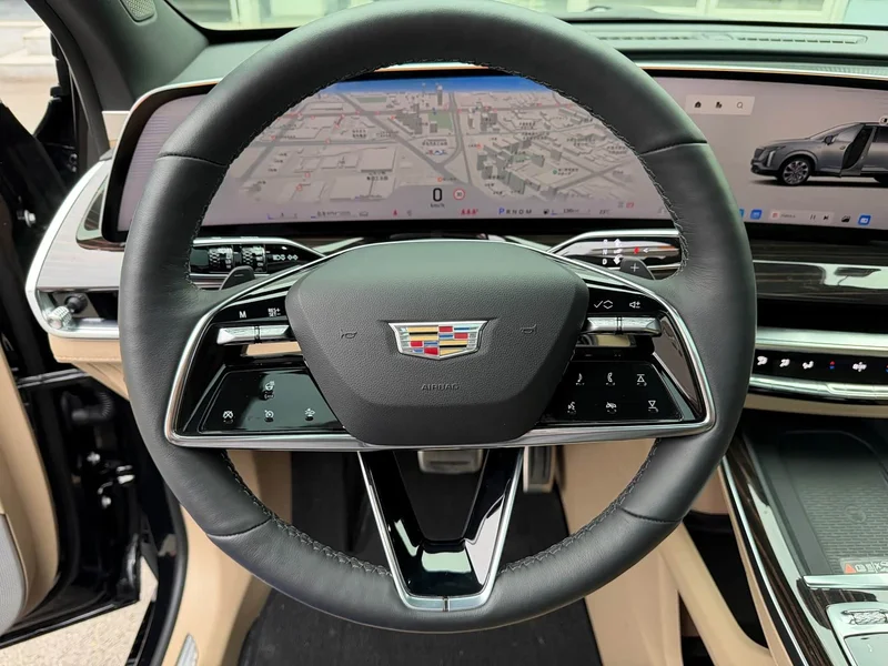 Cadillac XT5 — фото 7
