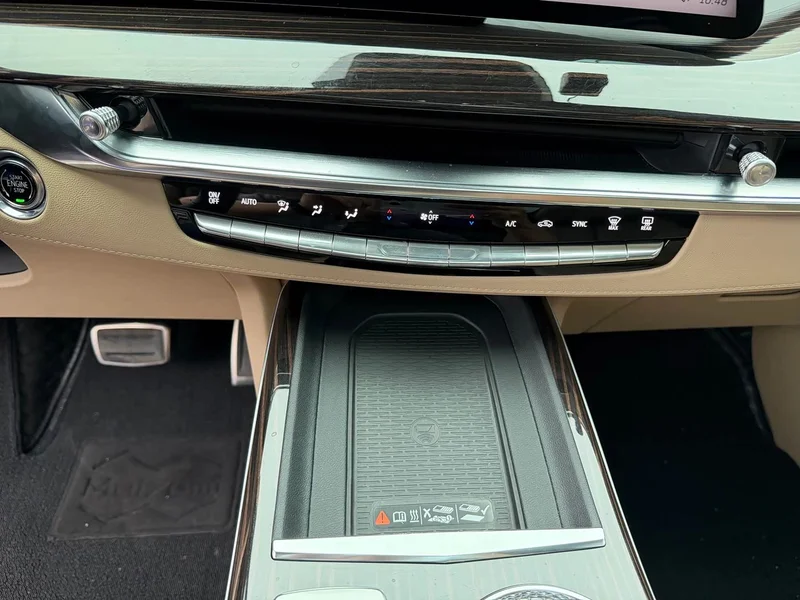 Cadillac XT5 — фото 9