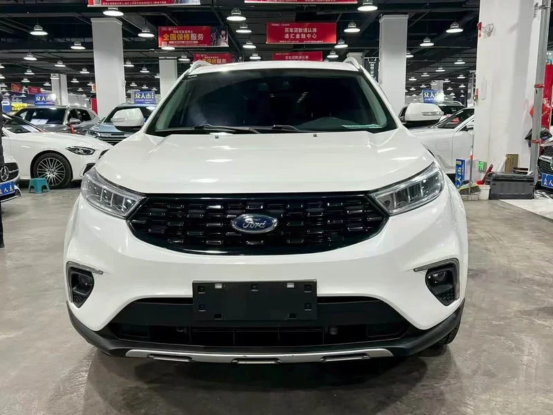 Ford Territory — фото 1