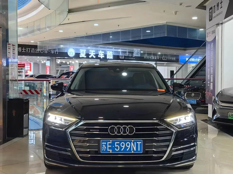 Audi A8 — фото 2