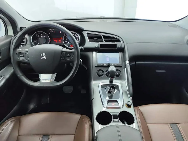 Peugeot 3008 — фото 12