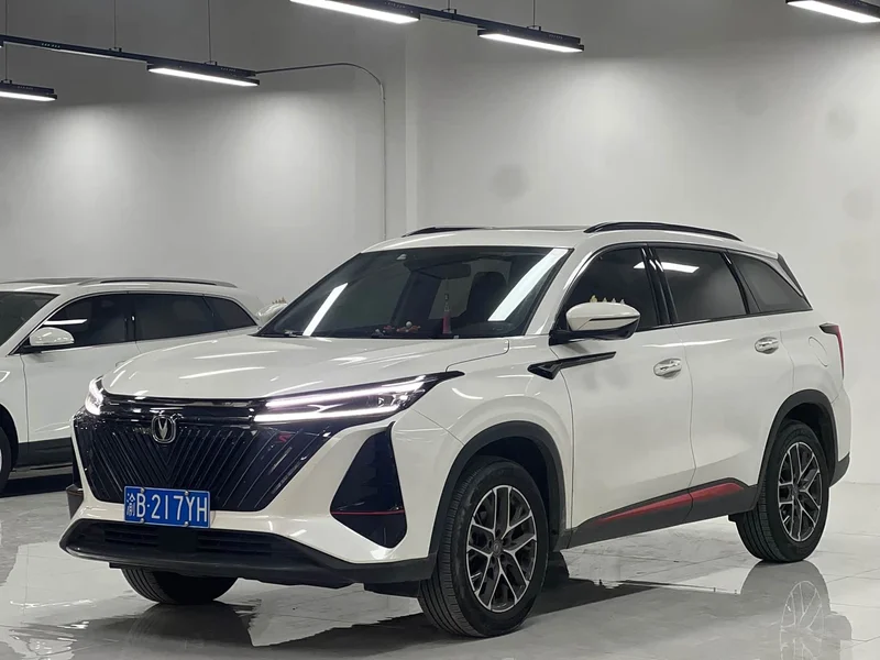 Changan CS75PLUS — фото 1