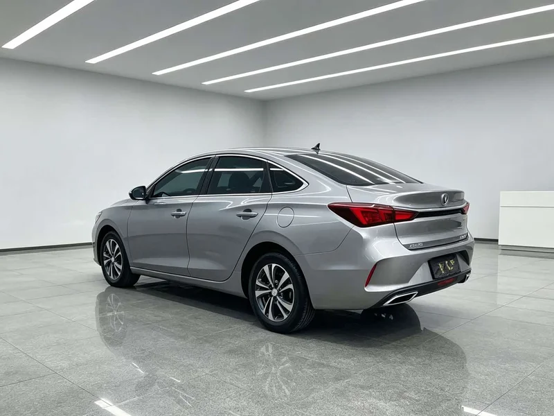 Changan Eado — фото 9