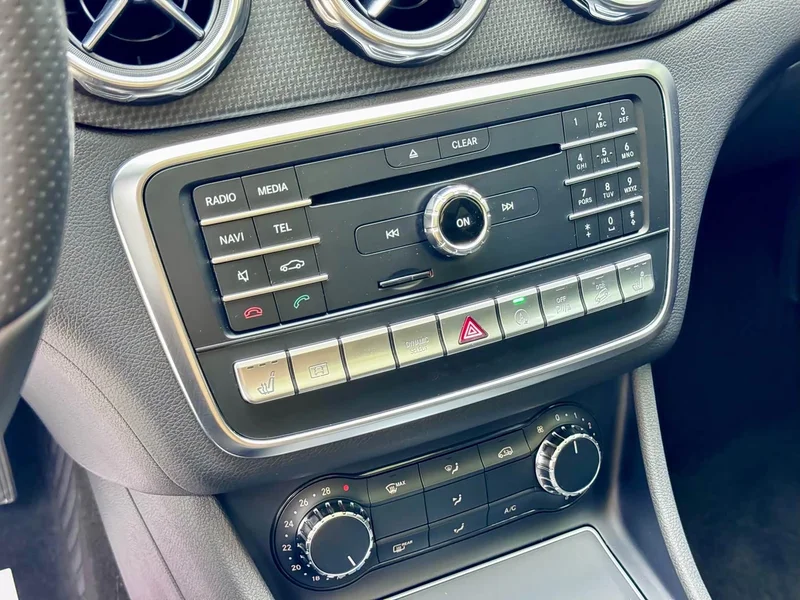 Mercedes-Benz GLA — фото 15