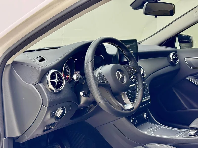 Mercedes-Benz GLA — фото 7