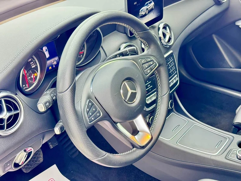 Mercedes-Benz GLA — фото 10