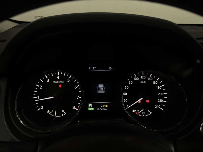 Nissan X-Trail — фото 12