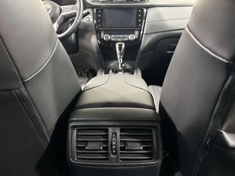 Nissan X-Trail — фото 16
