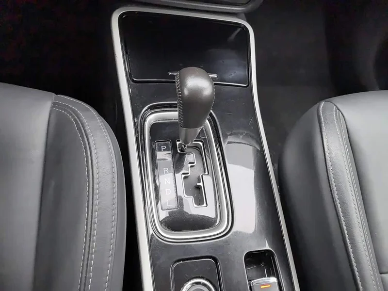 Mitsubishi Outlander — фото 13