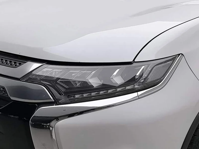 Mitsubishi Outlander — фото 7