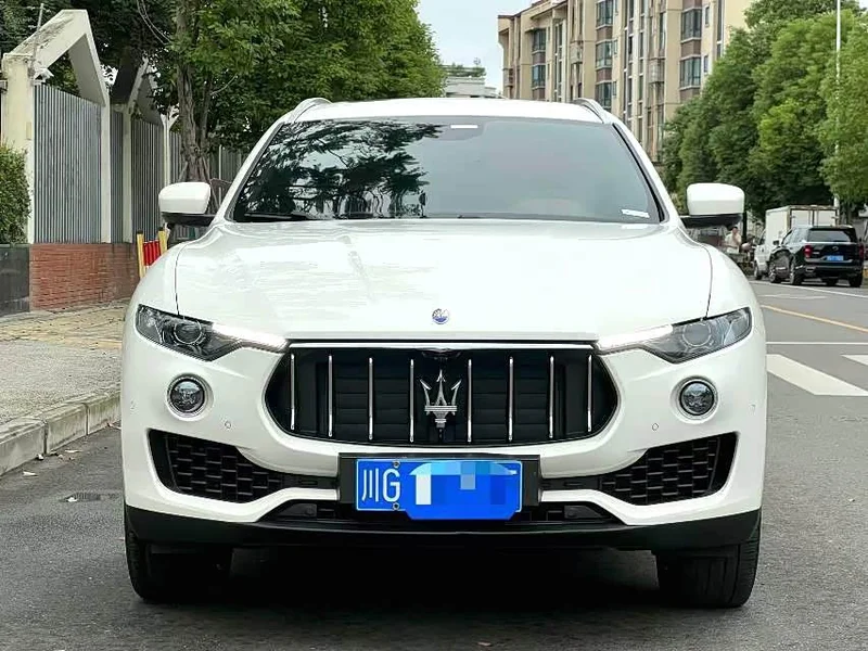 Maserati Levante — фото 2