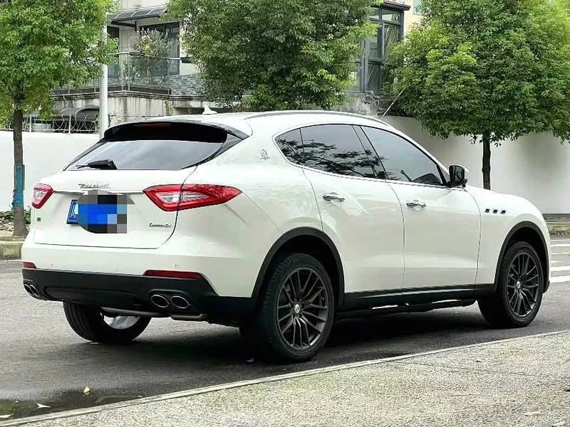 Maserati Levante — фото 3