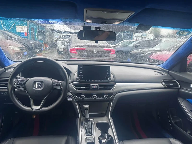 Honda Accord — фото 6