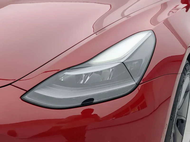 Tesla Model 3 — фото 7