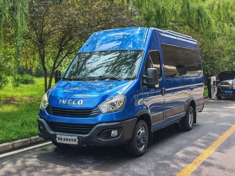Iveco Eurocargo — фото 1