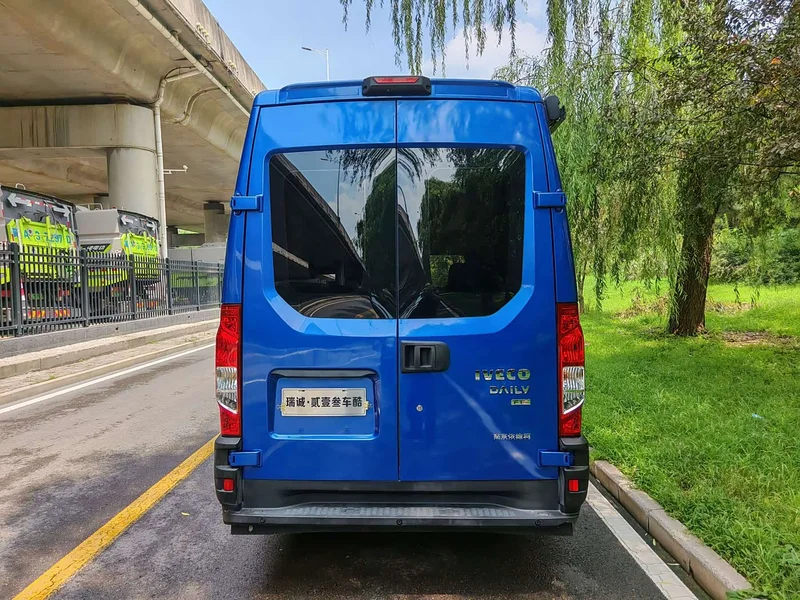 Iveco Eurocargo — фото 15
