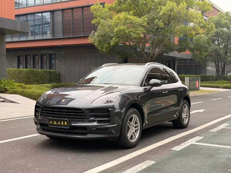 Porsche Macan — фото 1