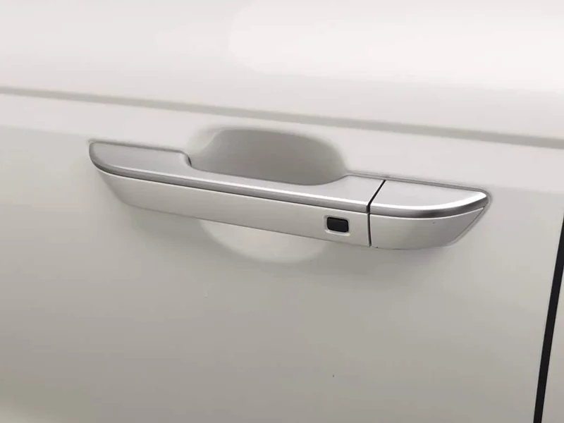 Kia Carnival — фото 18