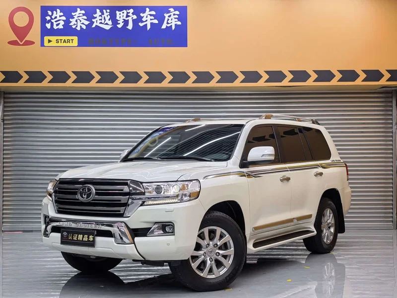Toyota Land Cruiser (Imported) — фото 1