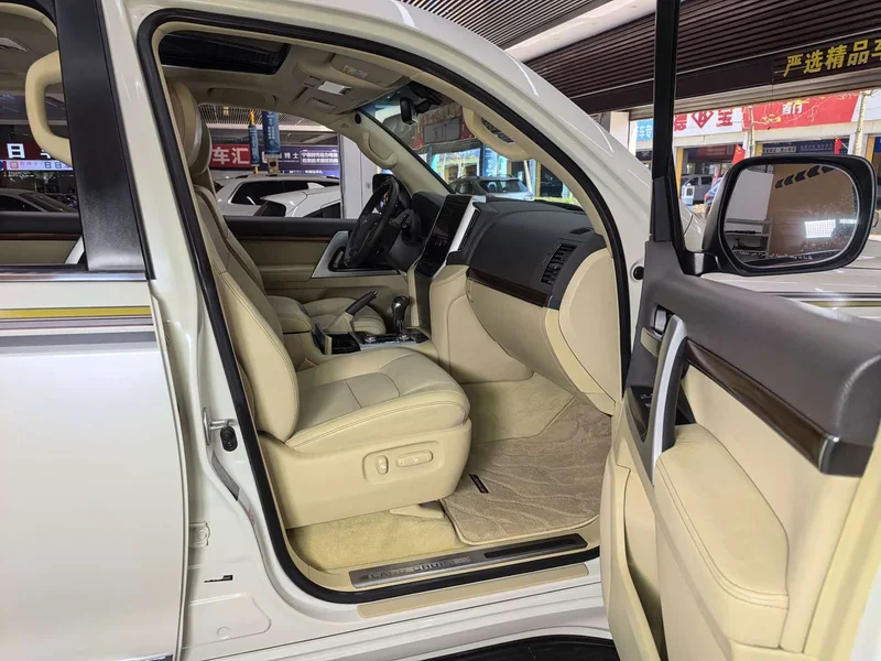 Toyota Land Cruiser (Imported) — фото 14