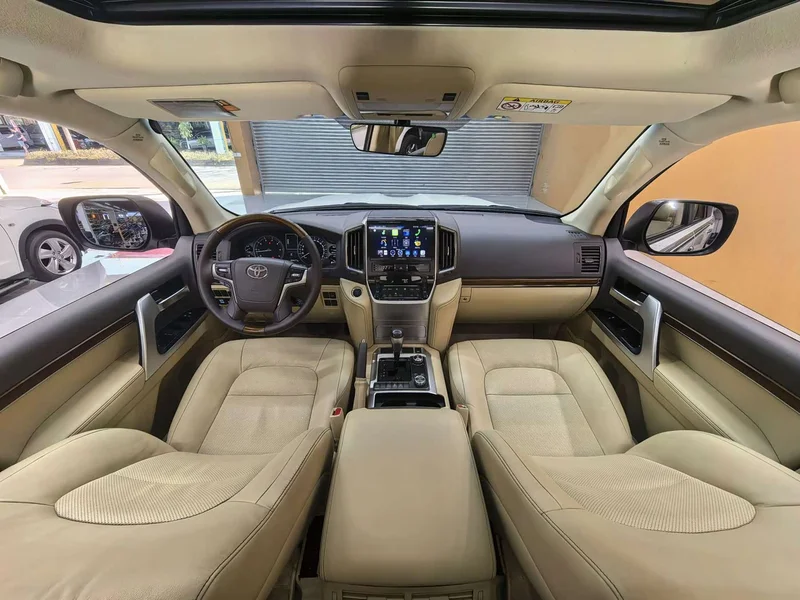 Toyota Land Cruiser (Imported) — фото 16