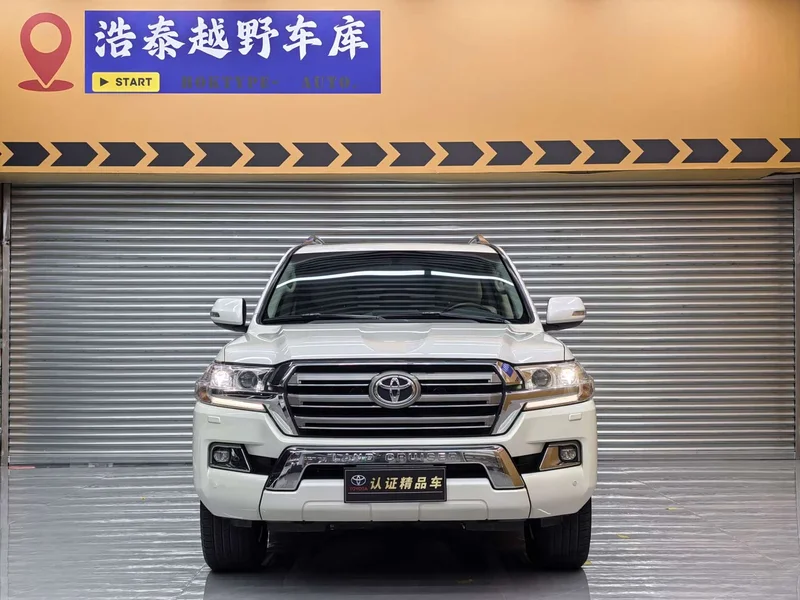 Toyota Land Cruiser (Imported) — фото 2