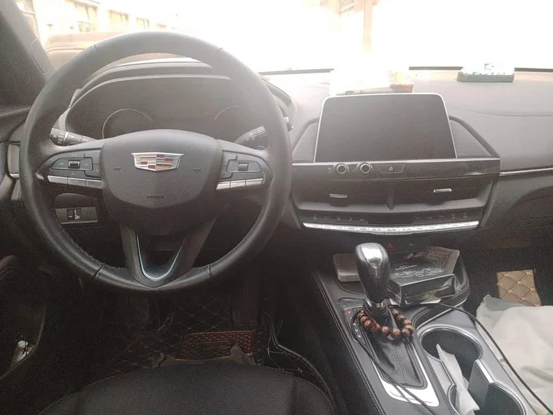 Cadillac CT4 — фото 5