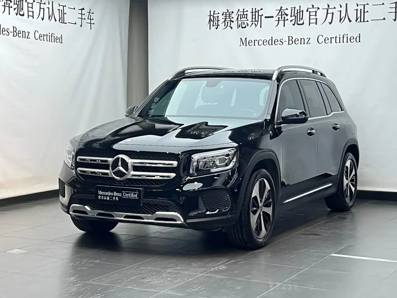 Mercedes-Benz GLB — фото 1