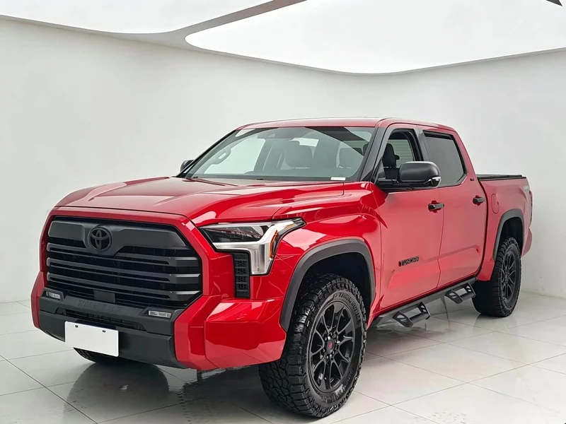 Toyota Tundra — фото 1