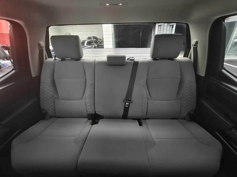 Toyota Tundra — фото 12