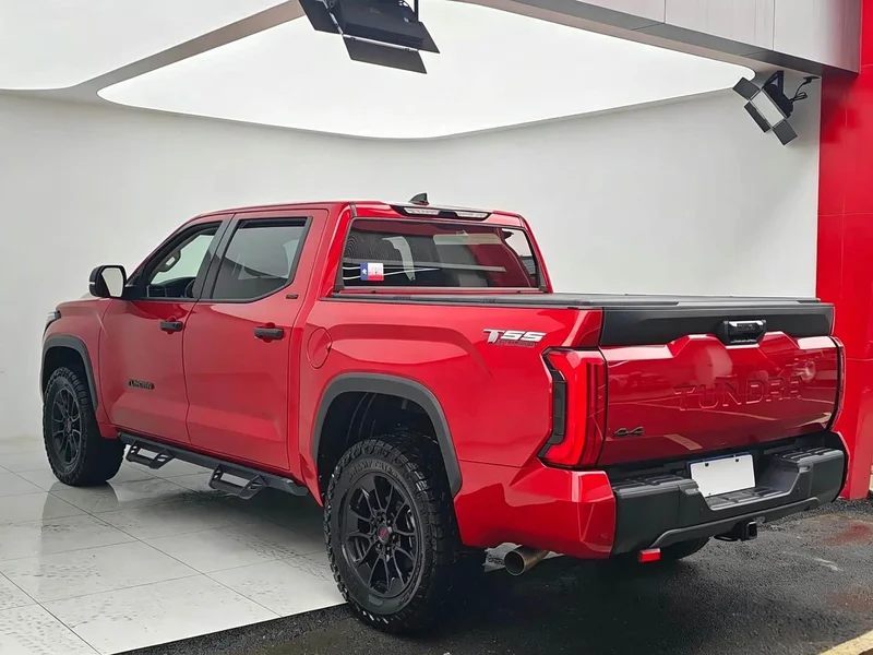 Toyota Tundra — фото 19