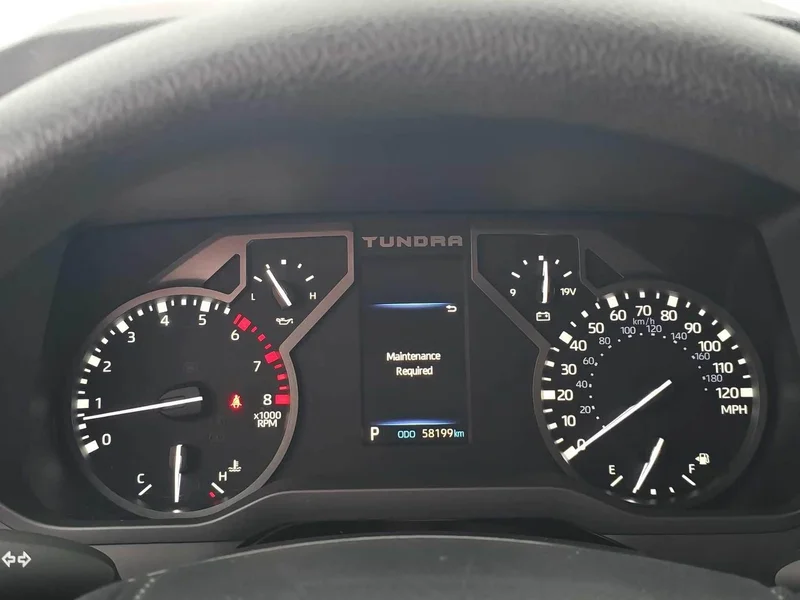 Toyota Tundra — фото 4