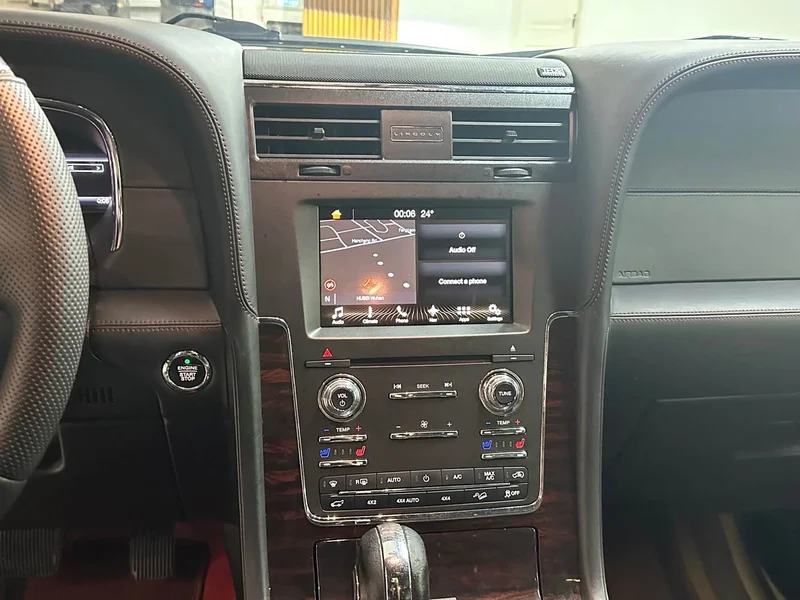 Lincoln Navigator — фото 14