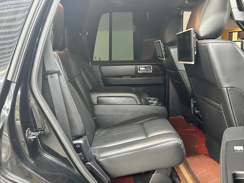 Lincoln Navigator — фото 10