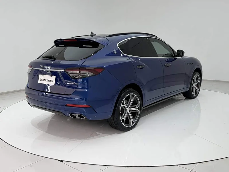 Maserati Levante — фото 27
