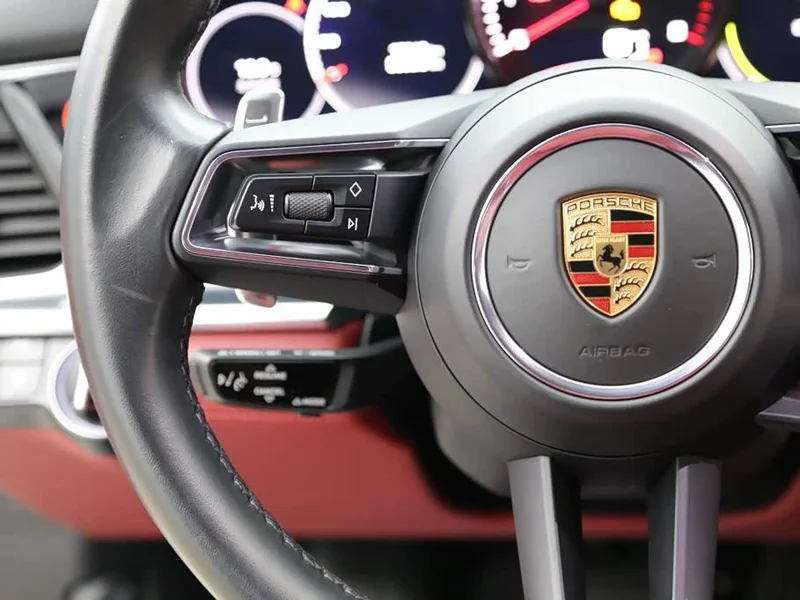 Porsche Panamera — фото 17