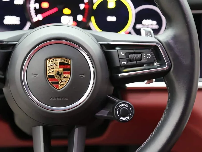 Porsche Panamera — фото 18