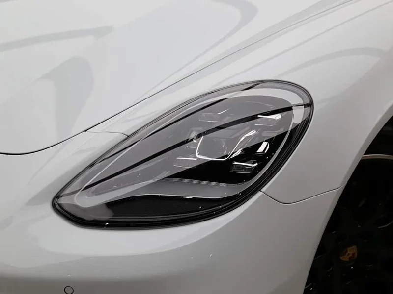 Porsche Panamera — фото 25