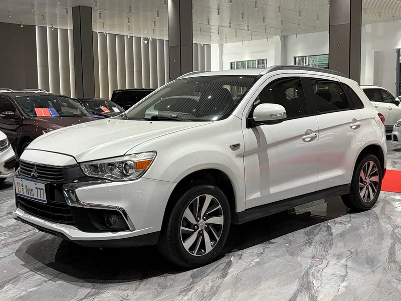 Mitsubishi ASX — фото 1