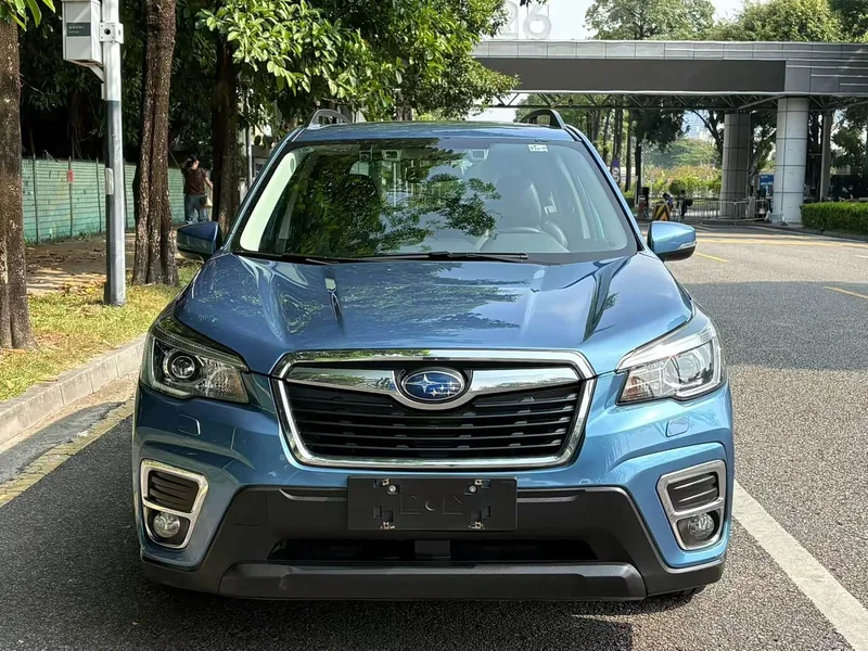 Subaru Forester — фото 2